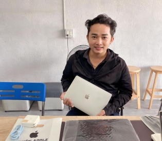 khách chốt siêu phẩm macbook nhanh gọn lẹ <3