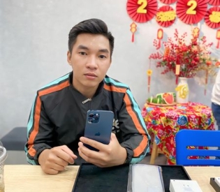 anh khách đẹp zai chốt em 12 Pro Max nhanh gọn
