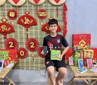 em trai lên đời máy