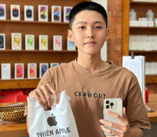 Trai Đẹp Sắm iPhone <3