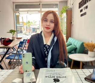 Chị đáng yêu chốt con ip 11 nè
