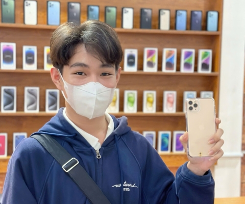 em sinh viên sắm 11 Pro Max ạ