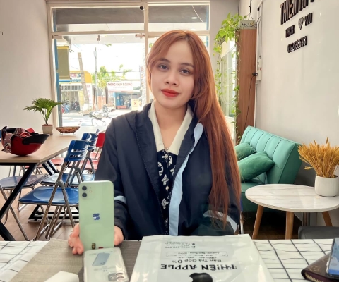 Chị đáng yêu chốt con ip 11 nè