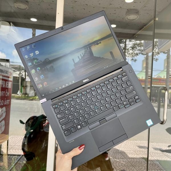 DELL Latitude 7480
