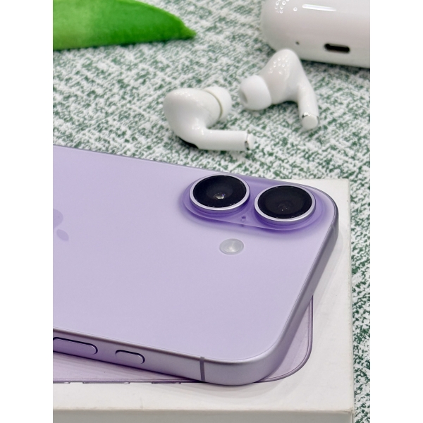 iPhone 17