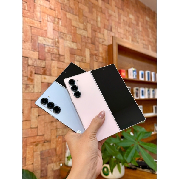 Samsung Galaxy ZFold 6